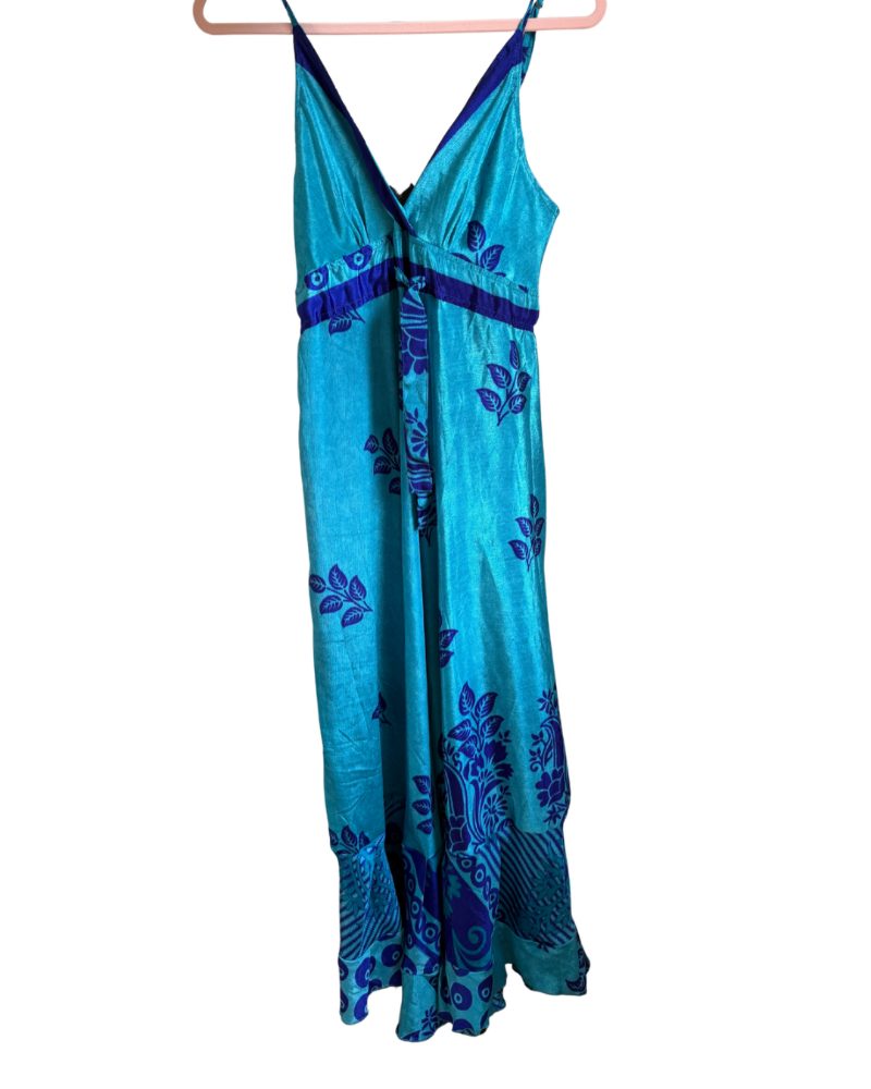 Maxivestido turquesa estampado MT Collection — puesta